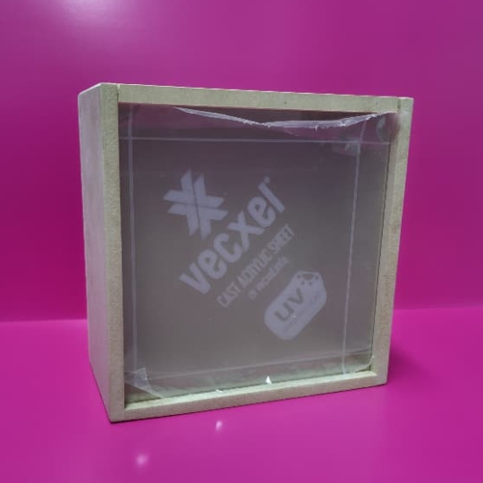 Caja corporativa